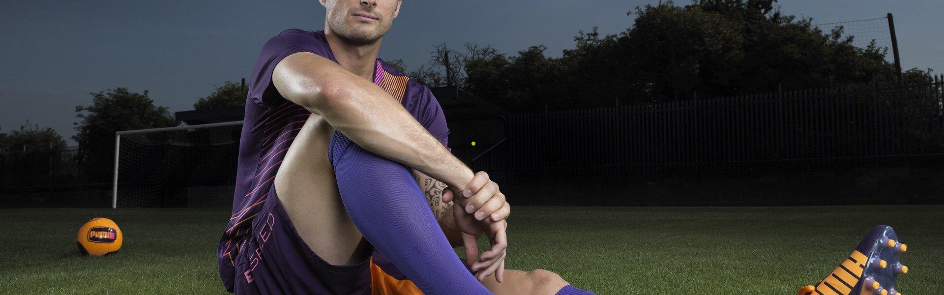 排列五官方-登贝莱金球奖荣耀加冕，三冠王史上梅西之后第二人