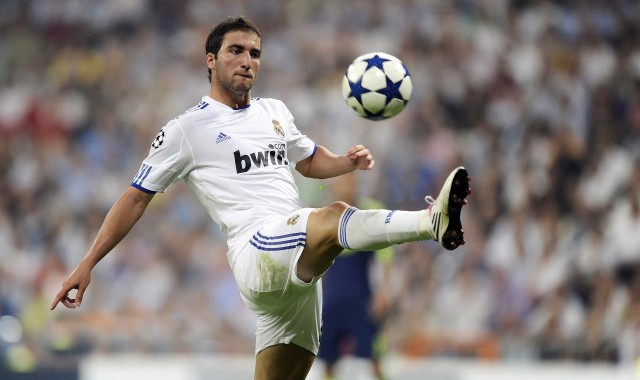 排列五官方：中超第一阶段数据盘点，奥斯卡传球技艺独步江湖