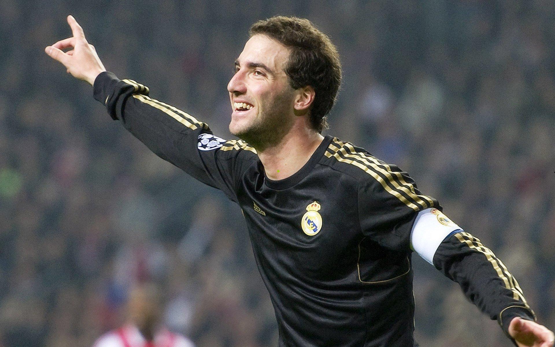 吉莱斯皮近六场狂轰场均19+4+5,三分命中率49%引爆热议,本赛季最具价值合同浮现?